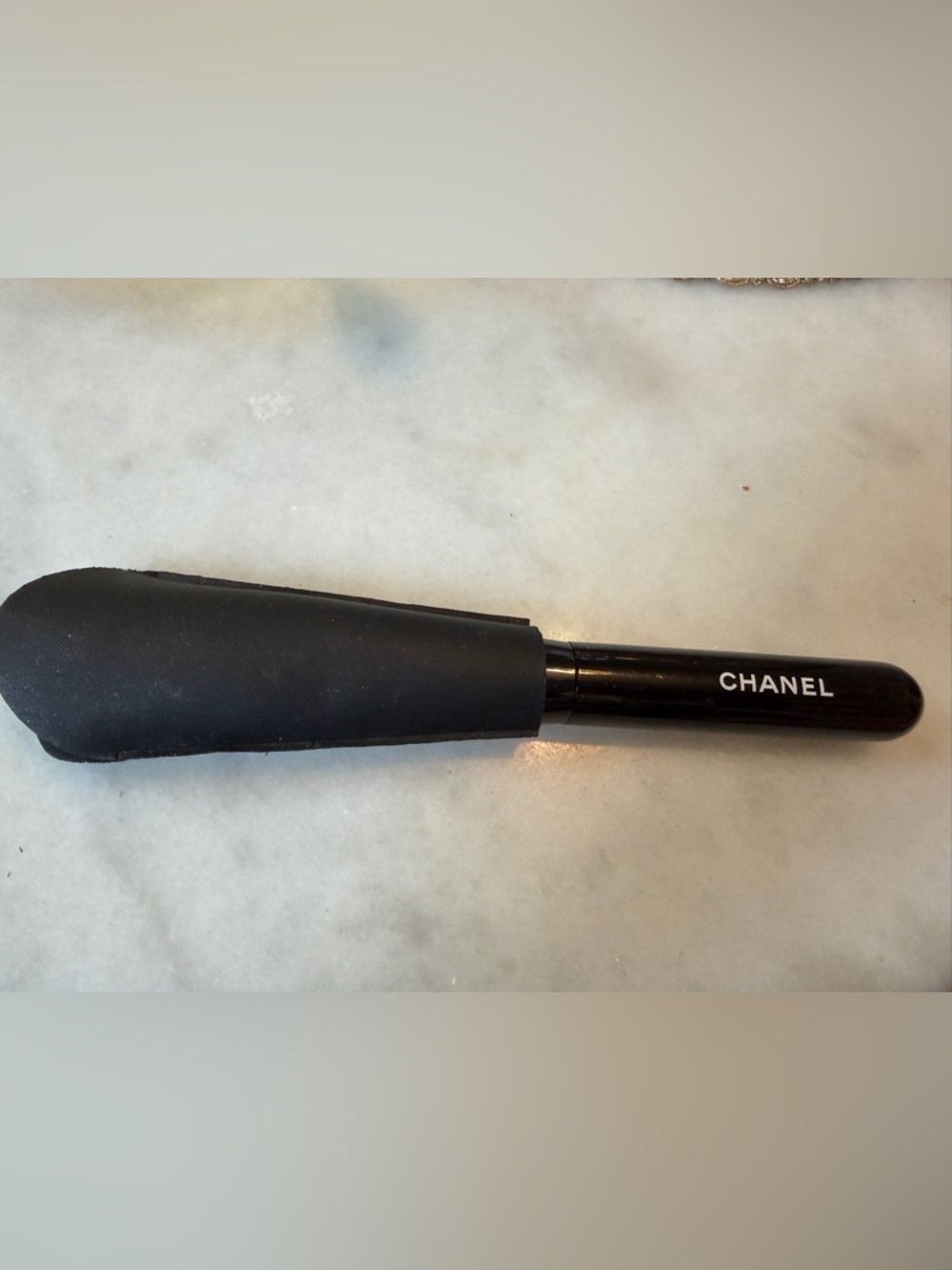 New Authentic CHANEL Black Brush for Blush with Protective Sleeve